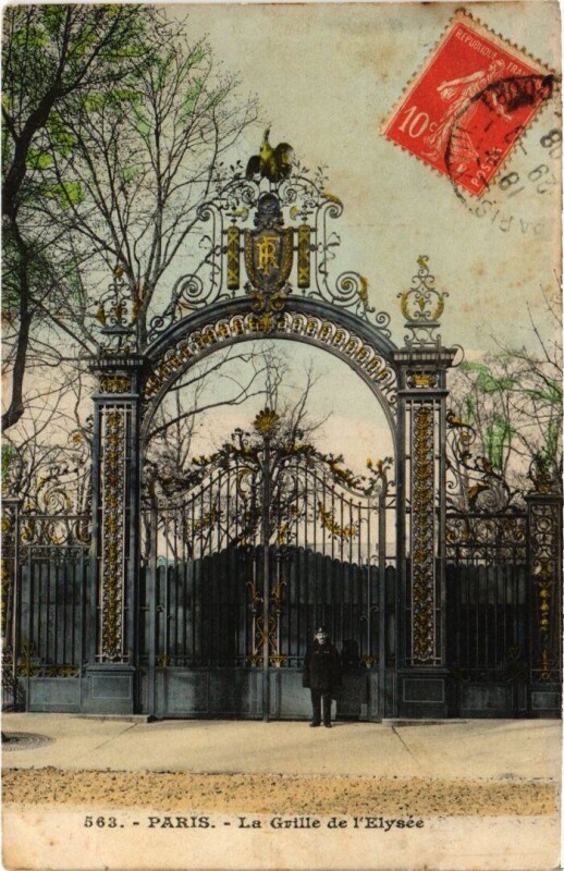 Carte postale ancienne Paris 8e grille de l'Elysee à Paris 8e