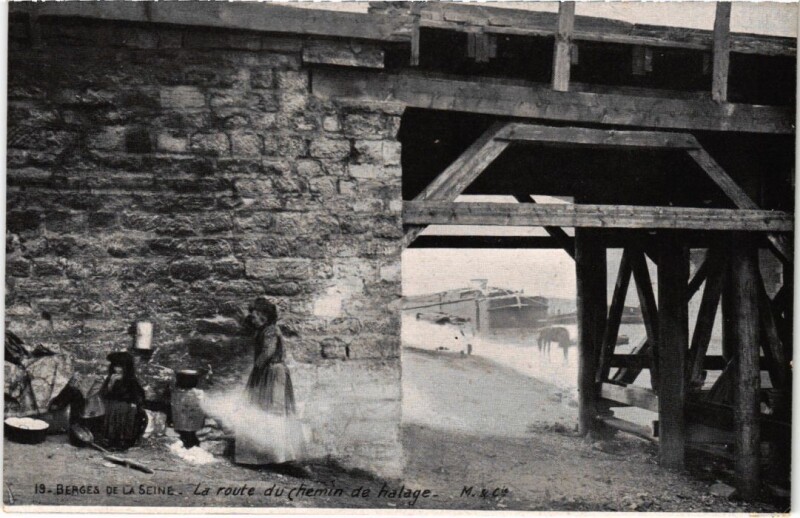 Carte postale ancienne Berges de la Seine - La route du Chemin de halage à Paris 16e
