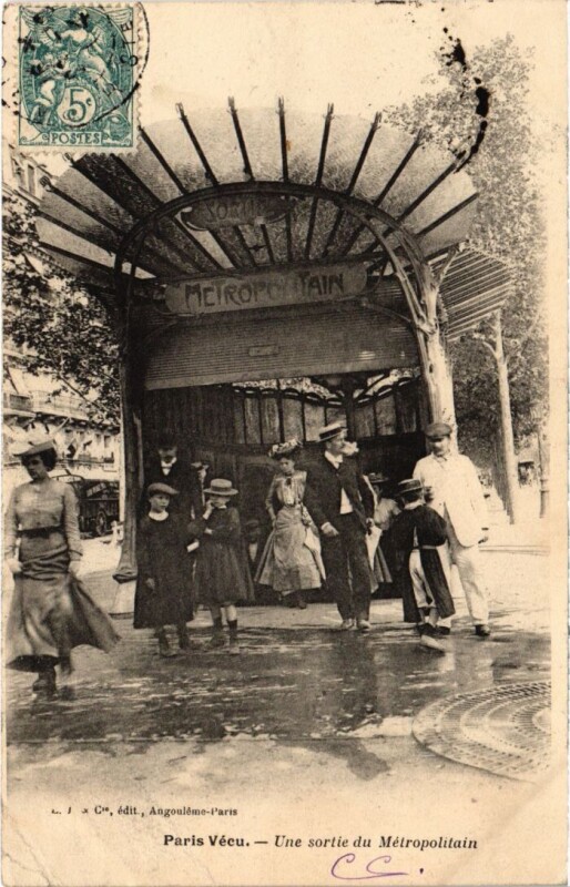 Carte postale ancienne Paris Vecu. Sortie du Metropolitain à Paris 17e