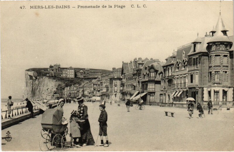 Carte postale ancienne Mers-les-Bains Promenade de la Plage à Mers-les-Bains