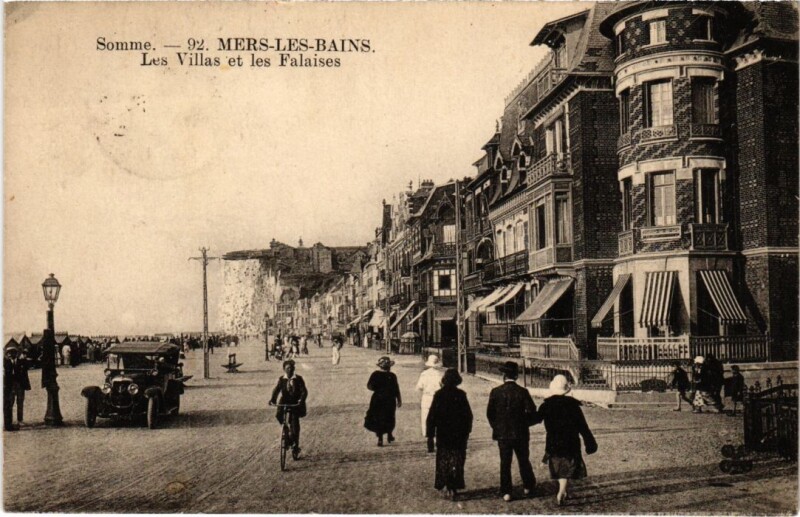 Carte postale ancienne Mers-les-Bains Les Villas et les Falaises à Mers-les-Bains