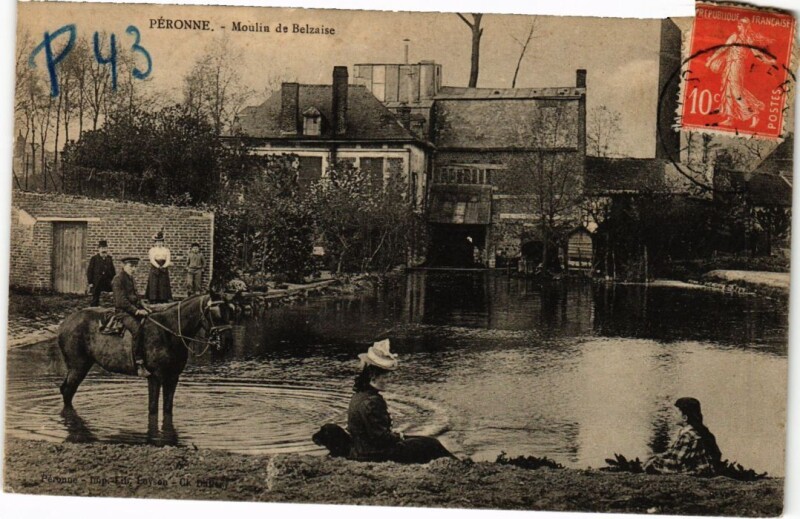 Carte postale ancienne Peronne Moulin de Belzaise