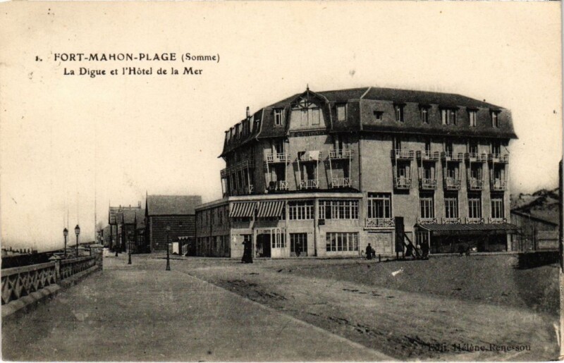 Carte postale ancienne Fort-Mahon-Plage La Digue et l'Hotel de la Mer à Fort-Mahon-Plage