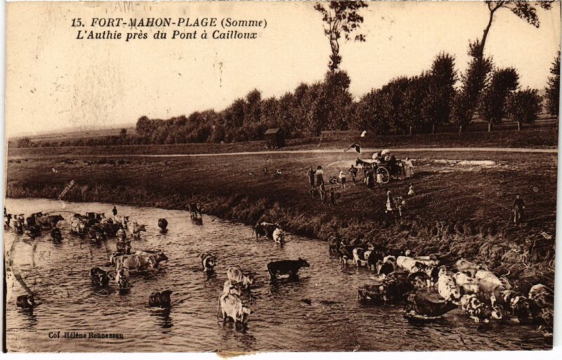 Carte postale ancienne Fort-Mahon-Plage L'Authie pres du Pont a Cailloux à Authie