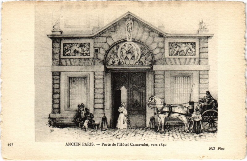 Carte postale ancienne Ancien Paris Porte de l'hotel Carnavalet