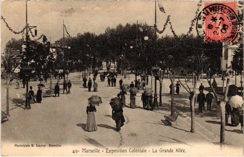 Carte postale ancienne Marseille Exposition Coloniale - La Grande Allee à Marseille