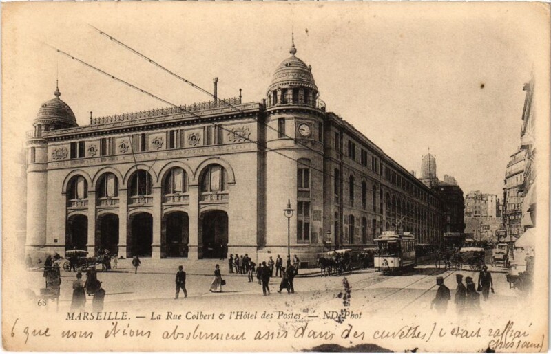 Carte postale ancienne Marseille La Rue Colbert et l'Hotel des Postes à Marseille