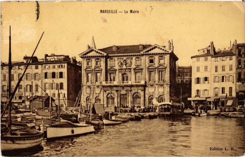 Carte postale ancienne Marseille La Mairie à Marseille