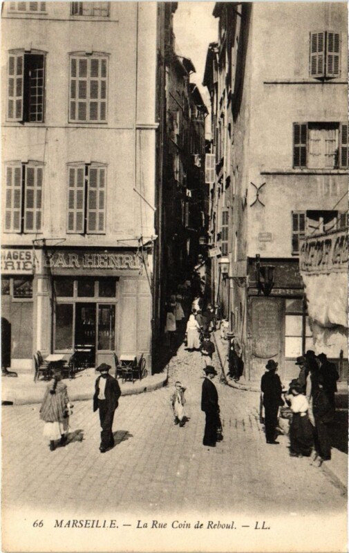 Carte postale ancienne Marseille La Rue Coin de Reboul à Marseille