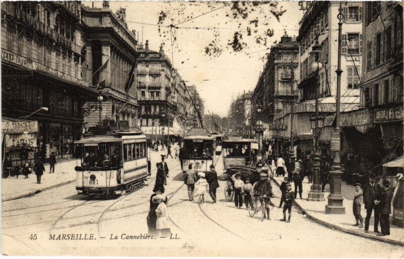Carte postale ancienne Marseille La Cannebiere à Marseille