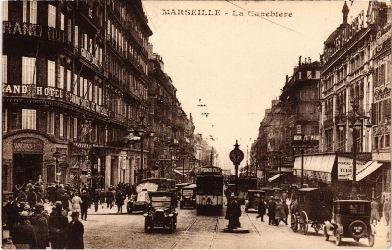 Carte postale ancienne Marseille La Cannebiere à Marseille