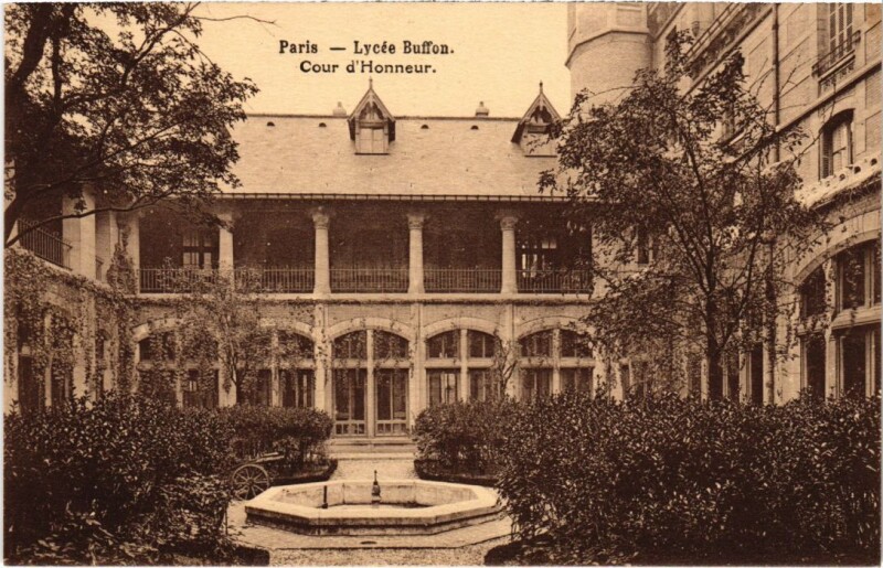 Carte postale ancienne Lycée Buffon - Cour d'Honneur à Paris 15e
