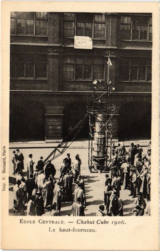 Carte postale ancienne Paris 3e Ecole Centrale Chahut Cube 1906 le haut-fourneau à Paris 3e