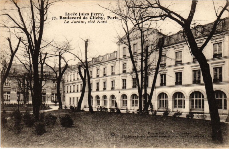 Carte postale ancienne Paris 9e 77, bd de Clichy Lycee Jules Ferry à Paris 9e
