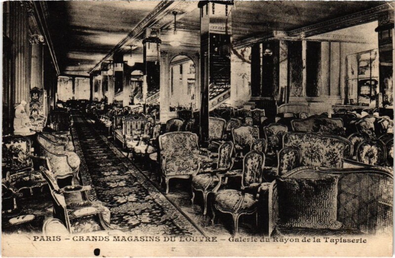 Carte postale ancienne Paris 1e Grands Magasins du Louvre Galerie de la tapisserie à Paris 1er