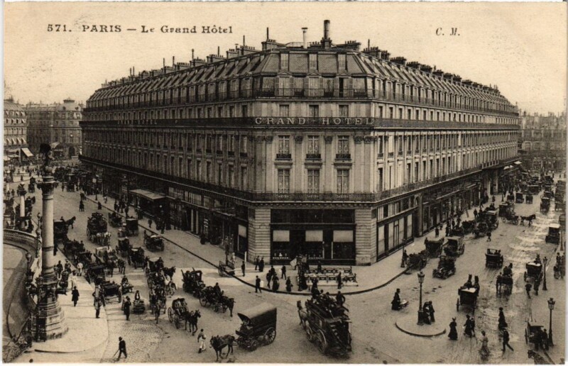 Carte postale ancienne Paris 9e Le Grand Hotel à Paris 9e