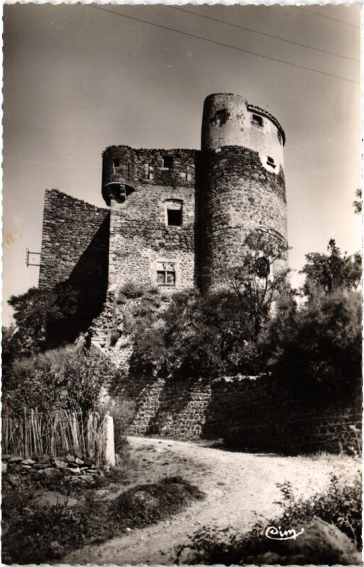 Carte postale ancienne St.Germain-Lembron Chateau de Chalus France à Chalus