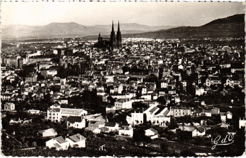 Carte postale ancienne Clermont Ferrand Vue Generale France à Clermont-Ferrand