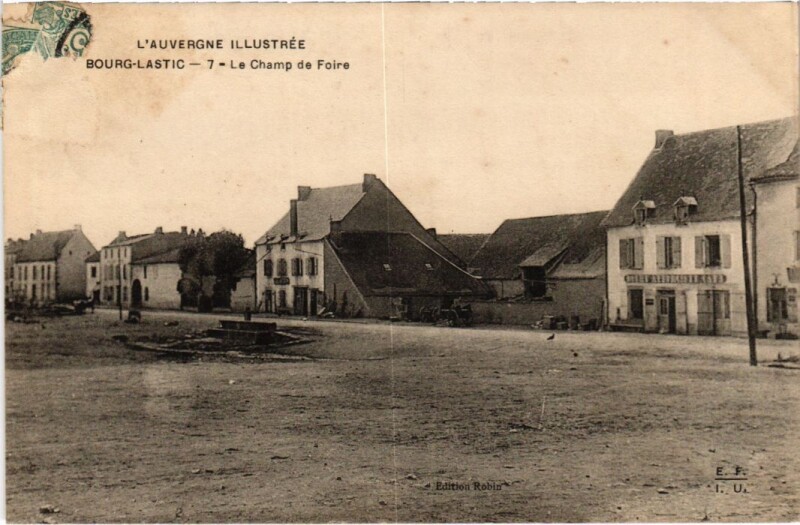 Carte postale ancienne Bourg-Lastic Le Champ de Foire France à Bourg-Lastic