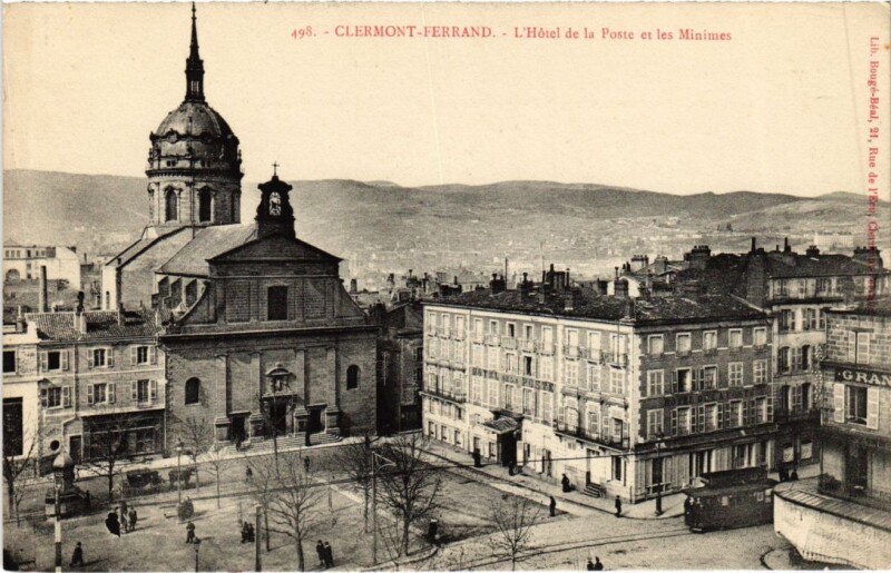 Carte postale ancienne Clermont Ferrand L'Hotel de la Poste et les Minimes France à Clermont-Ferrand