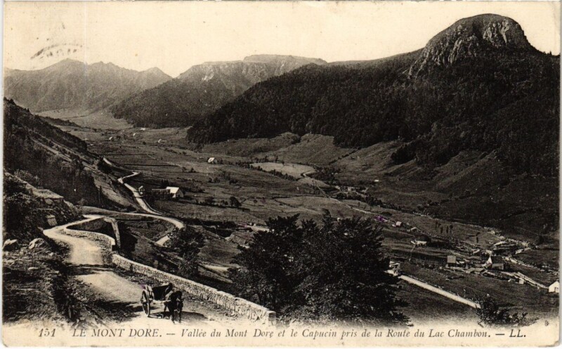 Carte postale ancienne Le Mont Dore Vallee du Mont Dore France à Mont-Dore
