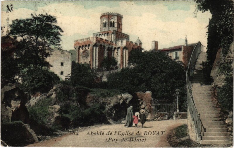 Carte postale ancienne Abside de l'Eglise de Royat France à Royat