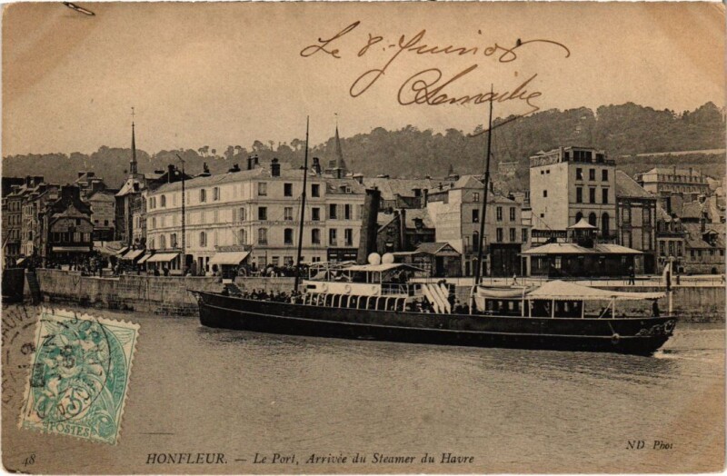 Carte postale ancienne Honfleur Le Port, Arrivee du Steamer du Havre France à Honfleur