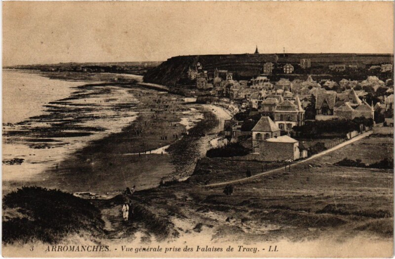Carte postale ancienne Arromanches-les-Bains Vue Generale prise des Falaises France à Arromanches-les-Bains