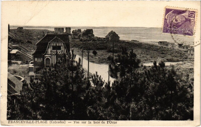 Carte postale ancienne Franceville-Plage Vue sur la baie de l'Orne France