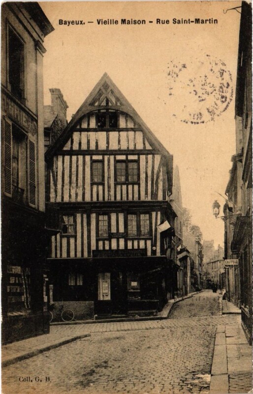 Carte postale ancienne Bayeux Vieille Maison, Rue Saint-Martin France à Bayeux