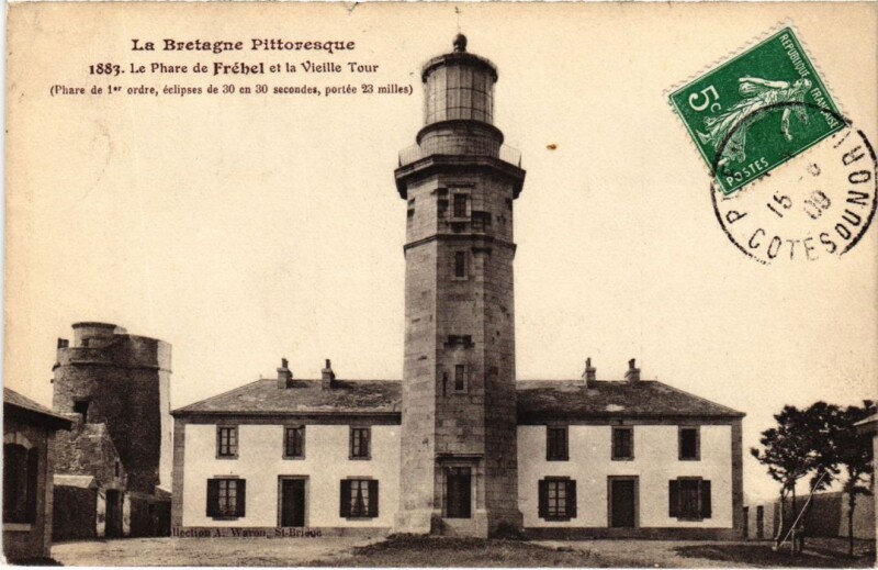 Carte postale ancienne Cap Frehel Le Phare de Frehel et la Vieille Tour