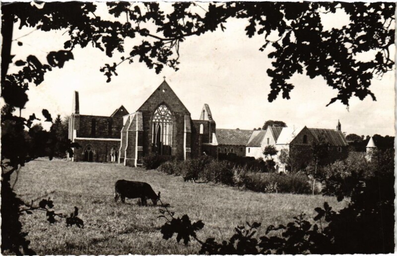 Carte postale ancienne Abbaye de Boquen en Plenee-Jugon Vue Est