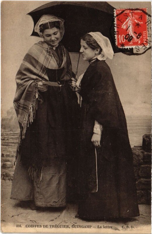 Carte postale ancienne Guingamp Treguier - Coiffes - La Lettre - Types à Guingamp
