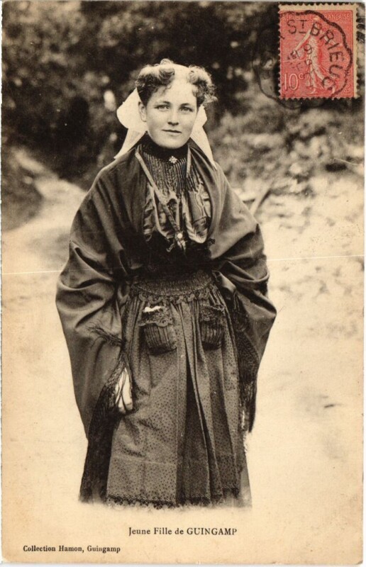 Carte postale ancienne Guingamp Jeune Fille - Type à Guingamp