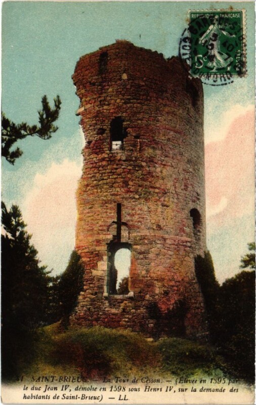 Carte postale ancienne Saint-Brieuc La Tour de Cesson à Saint-Brieuc