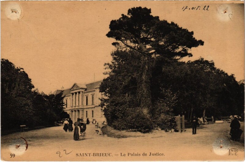 Carte postale ancienne Saint-Brieuc Le Palais de Justice à Saint-Brieuc