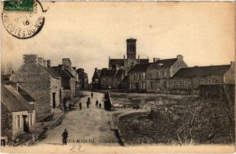 Carte postale ancienne Le Vieux-Marche Vue Generale