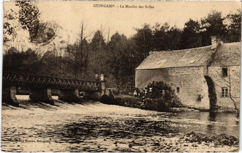 Carte postale ancienne Guingamp Le Moulin des Salles à Guingamp