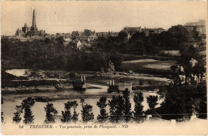 Carte postale ancienne Treguier Vue Generale prise de Plougueil