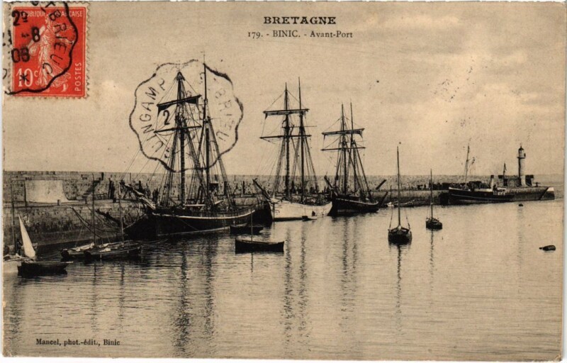 Carte postale ancienne Binic Avant-Port