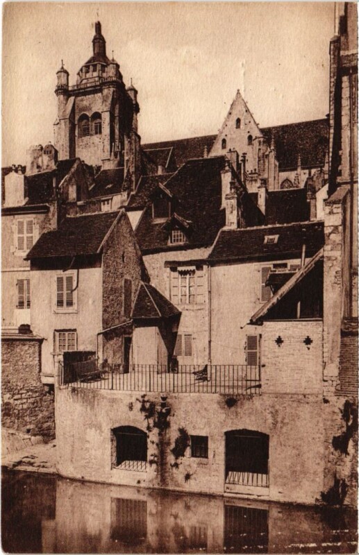 Carte postale ancienne Dole Maison Natale de Pasteur ,Le Canal des Tanneurs
