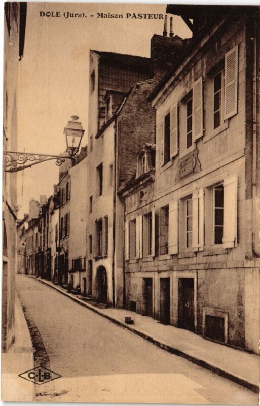 Carte postale ancienne Dole Maison Pasteur