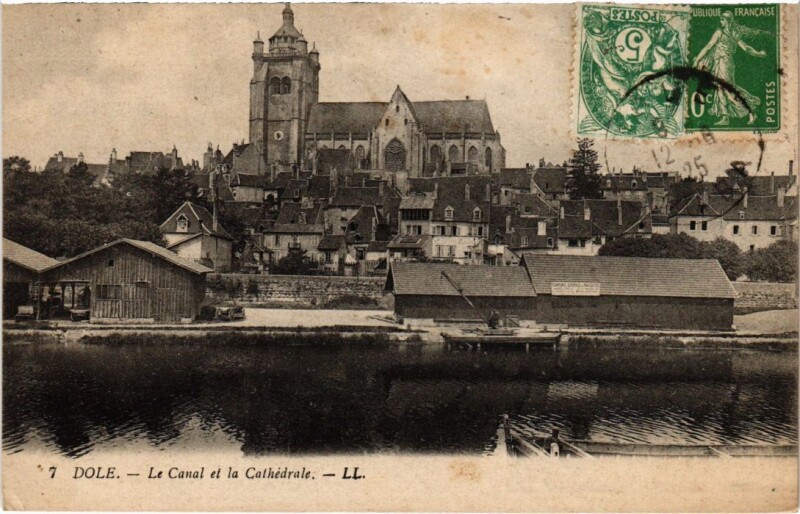 Carte postale ancienne Dole Le Canal et la Cathedrale
