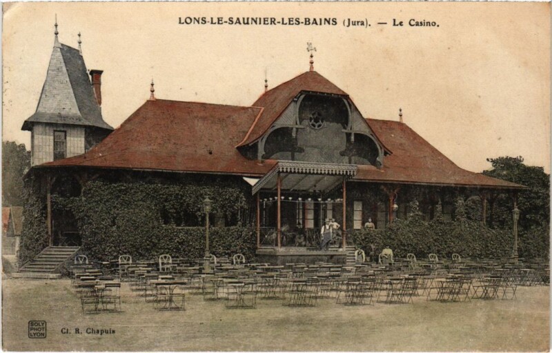 Carte postale ancienne Lons le Saunier Le Casino à Lons-le-Saunier
