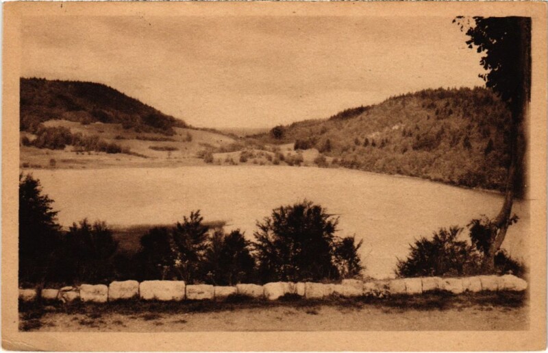 Carte postale ancienne Le Frasnois Le Lac de Narley au Frasnois