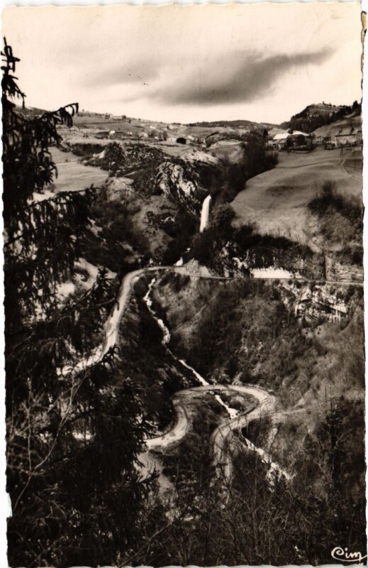Carte postale ancienne Septmoncel La Cascade du chapeau