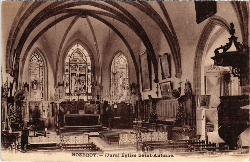 Carte postale ancienne Nozeroy Eglise Saint-Antoine à Nozeroy