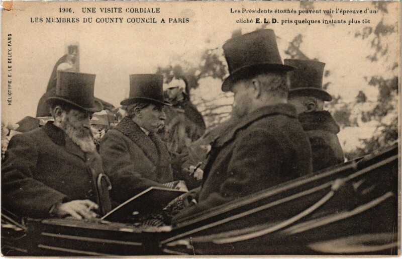 Carte postale ancienne Paris Visite Membres du County Council