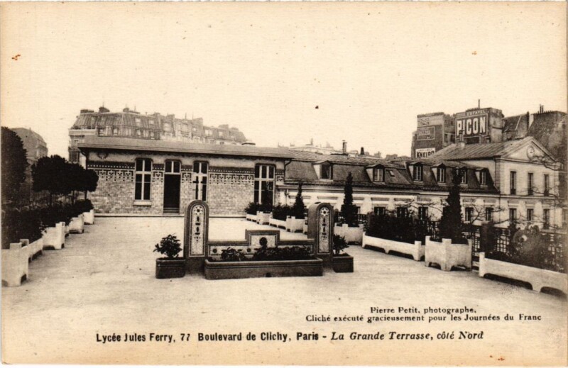 Carte postale ancienne Paris 14e - Lycée Jules Ferry, 77 Boulevard de Clichy à Paris 9e