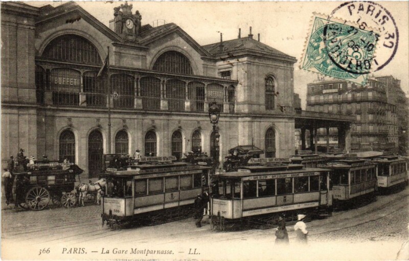 Carte postale ancienne La Gare de Montparnasse à Paris 6e